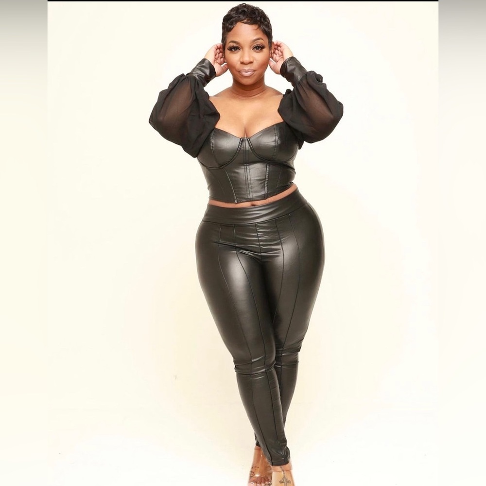 2 pc leather set